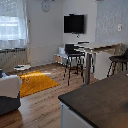 Apartman Emy Karlovac Exterior foto